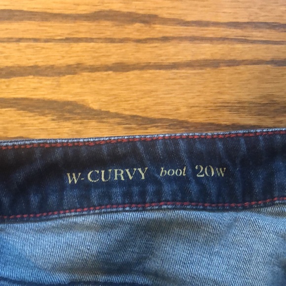 Dark wash plus size jeans - Picture 4 of 4